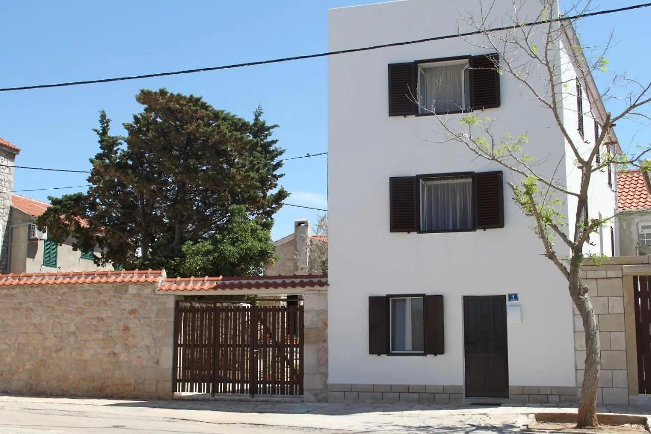 Apartments By The Sea Vinjerac, Zadar - 14640 Posedarje
